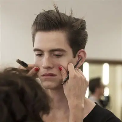 6686体育app首席作者Bess