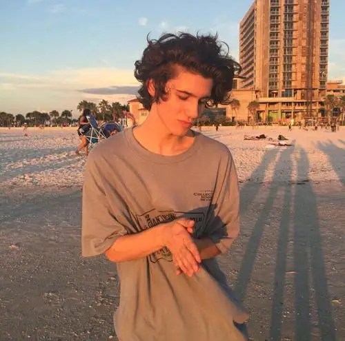 6686体育app海外作者Connor