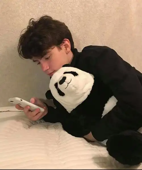 6686体育app官方作者镜湖月