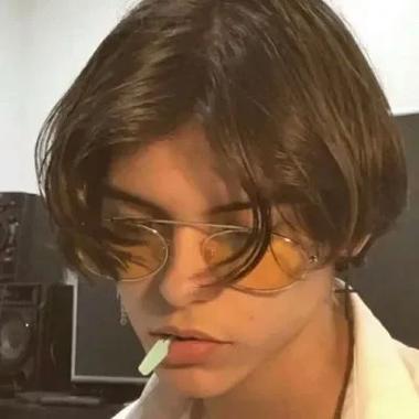 6686体育app首席作者勿笑疯狂