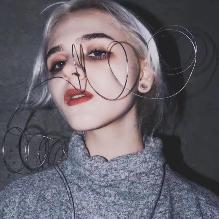 6686体育app海外作者Gwen