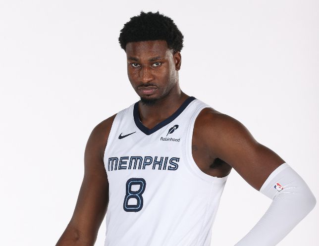 杰克逊上半场一分未得，阿尔达马后备队员轰12分填补空缺