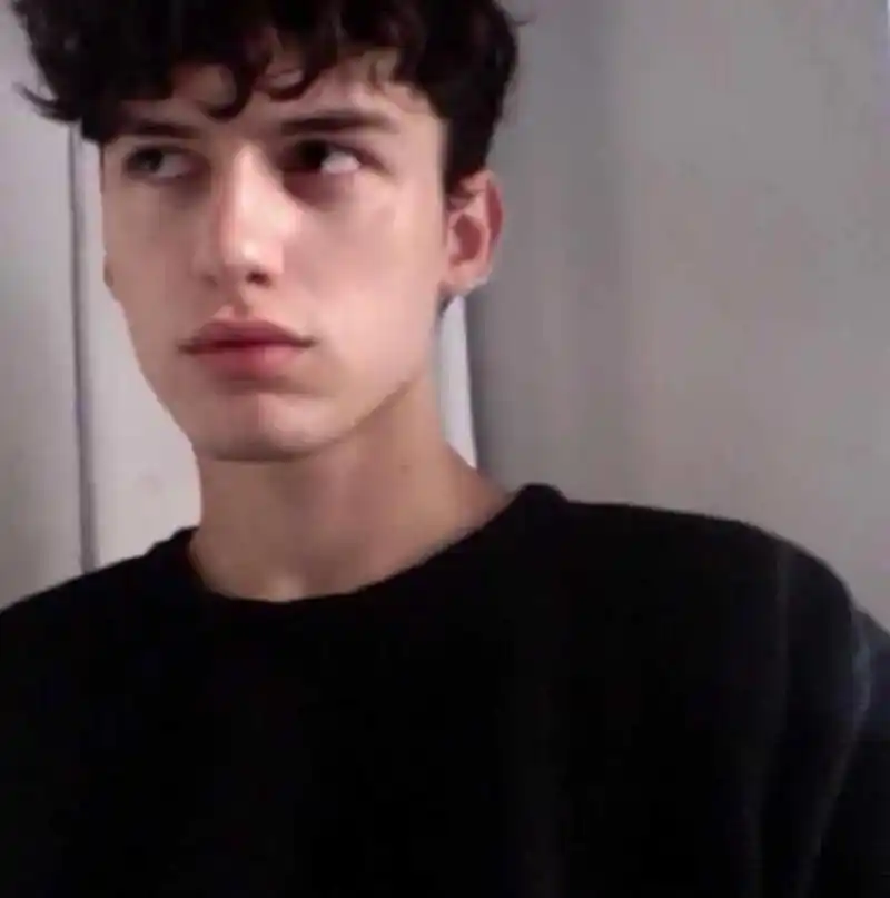 6686体育合作伙伴James