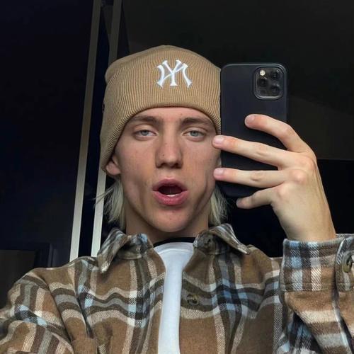 6686体育海外作者Julian